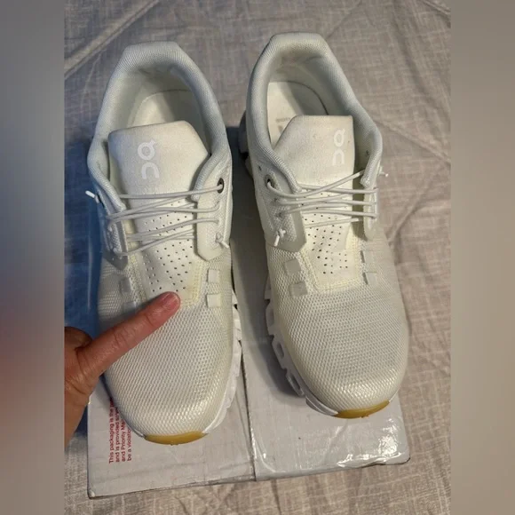 On running cloud 5 undyed sneakers - Picture 3 of 14